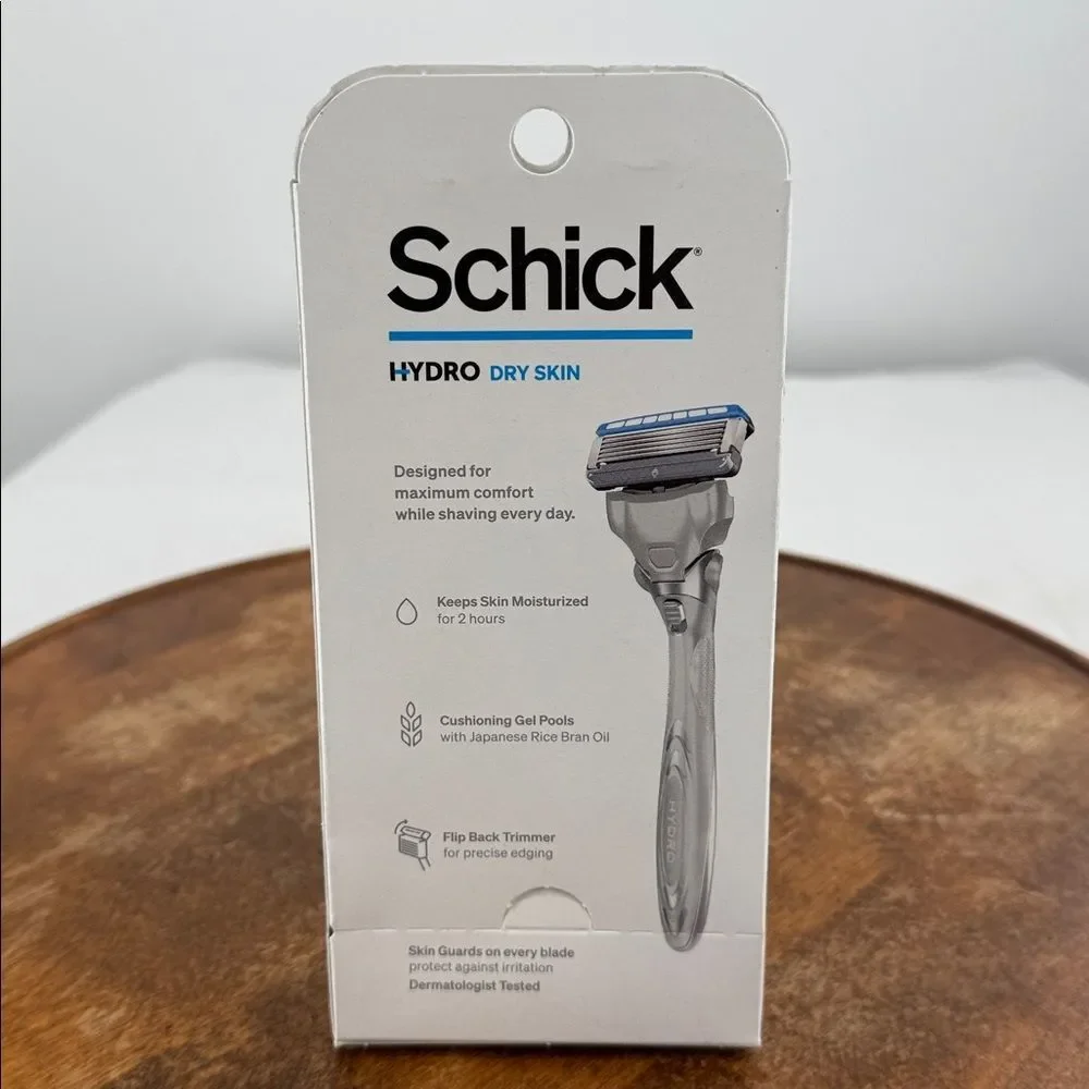 Schick Hydro Razor Handle +2 Cartridges + 1 Stubl Saver Dry Skin 5 Blades